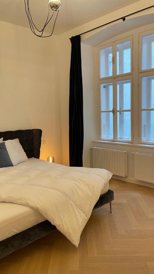City Apartment Downtown Wina Bagian luar foto