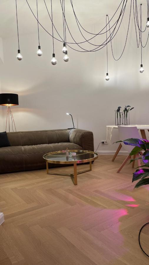 City Apartment Downtown Wina Bagian luar foto