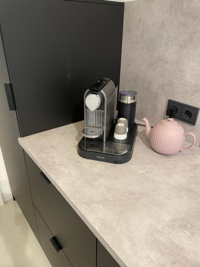City Apartment Downtown Wina Bagian luar foto